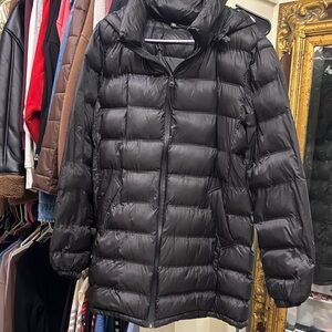 ZARA Women's Black Puffer Jacket